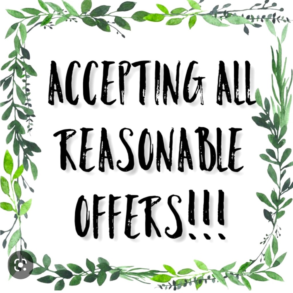 Reasonable Offers Accepted 👚👙👗🩳👠👔